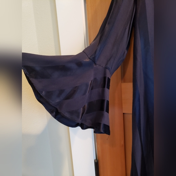 NWT Cremieux M Navy Blue Selina Satin Striped Tulip Dress Bell Sleeves Elegant - Picture 3 of 7